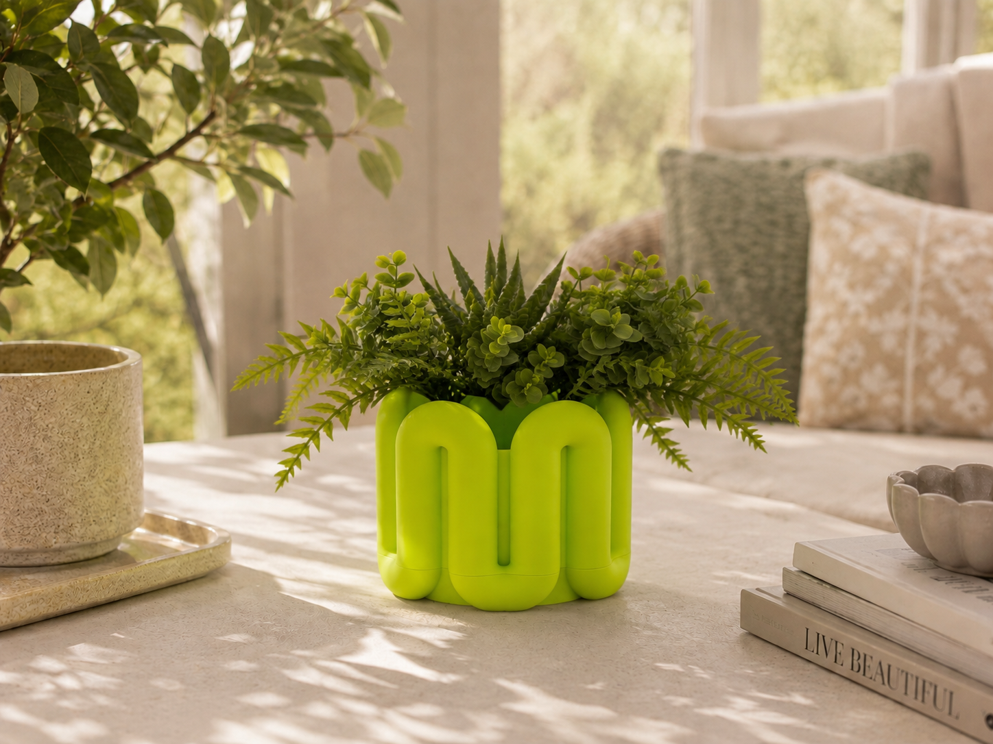 Aesthetic Planter with Drip Tray - Wibble