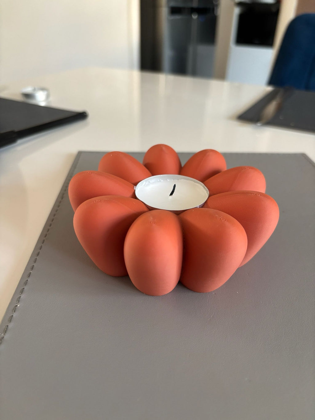 Pebble Glow Tea light Holder