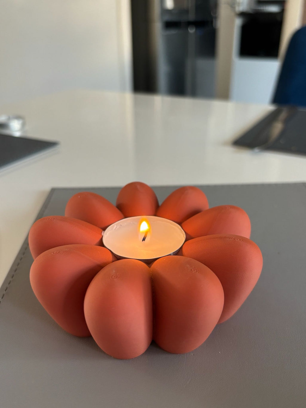 Pebble Glow Tea light Holder