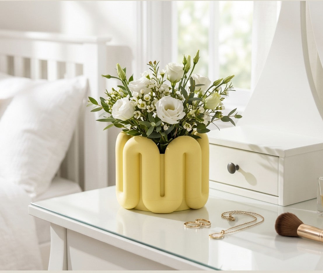 Aesthetic Planter with Drip Tray - Wibble